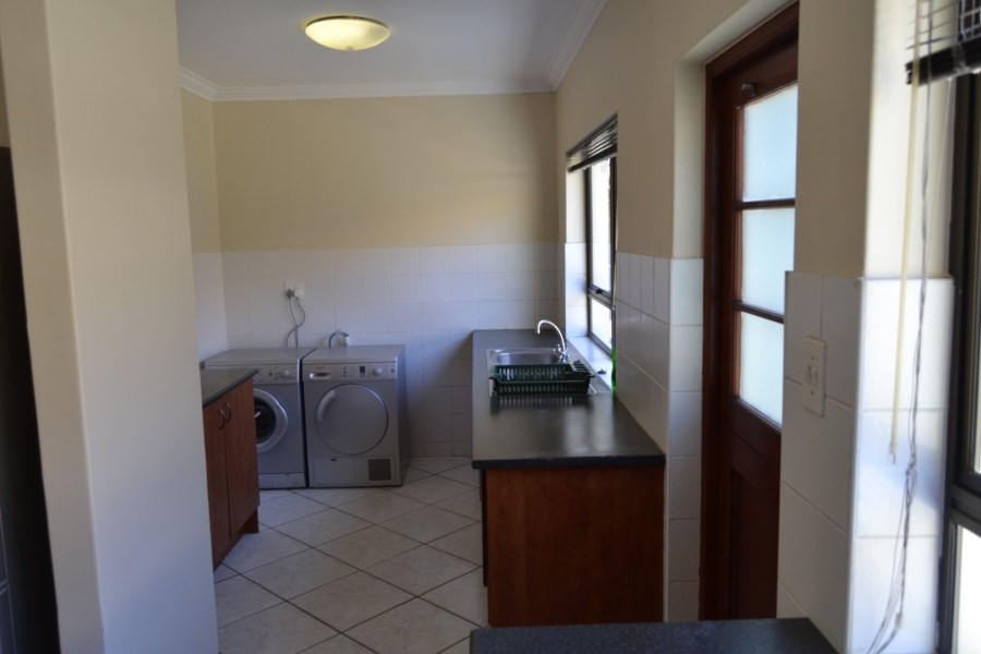 To Let 3 Bedroom Property for Rent in Heritage Park Western Cape